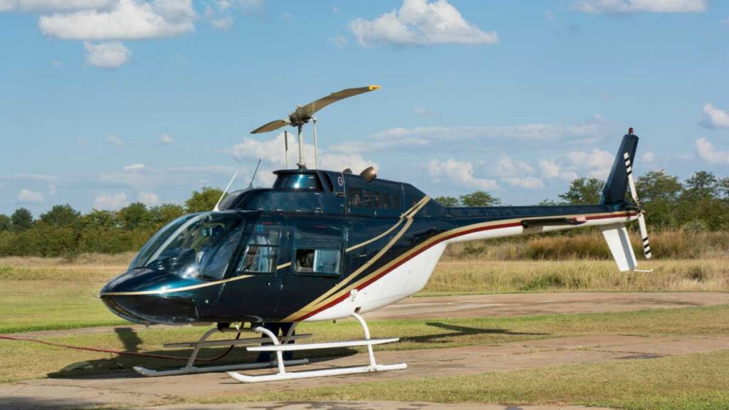 Helicóptero à venda